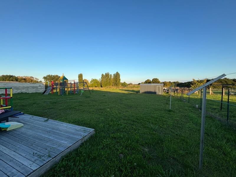 Pavillon - 180 m² - 6 pièces