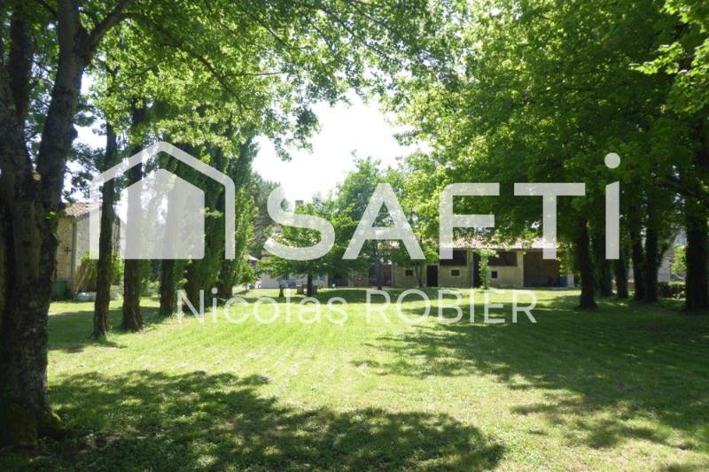 Maison - 210 m² - 8 pièces