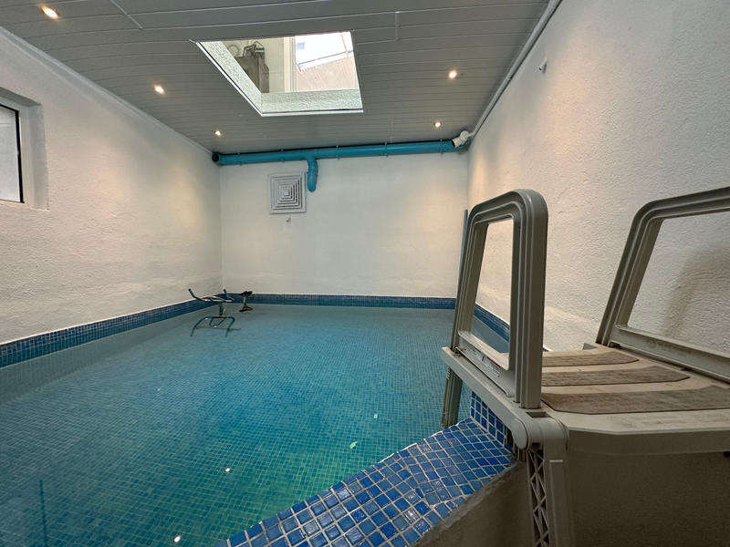 Maison - 187 m² - 4 pièces