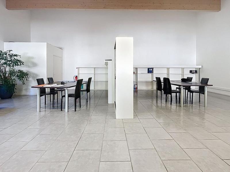 Bureau - 143 m²