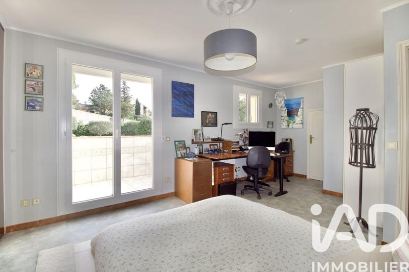 Maison - 204 m² - 9 pièces