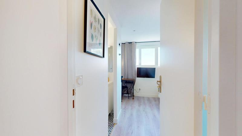 Appartement - 99 m² - 6 pièces