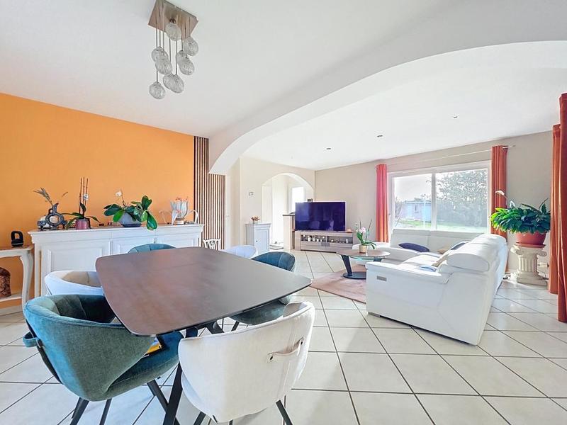 Maison - 120 m² - 5 pièces