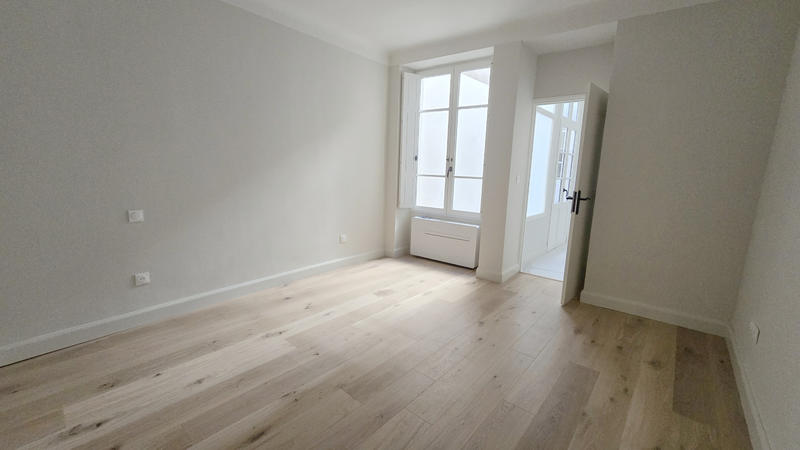 Appartement - 162 m² - 4 pièces