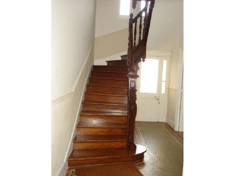 Demeure - 180 m² - 6 pièces