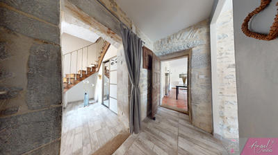 Maison - 203 m² - 8 pièces