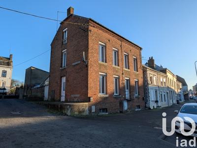 Maison - 180 m² - 9 pièces