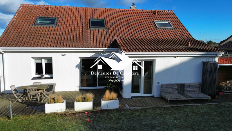 Maison - 99 m² - 4 pièces