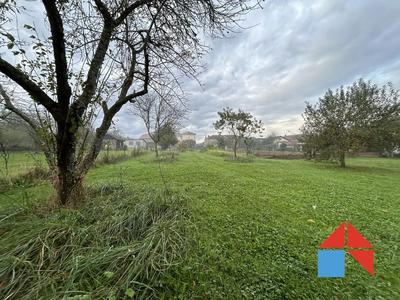 Terrain - 1 261 m²