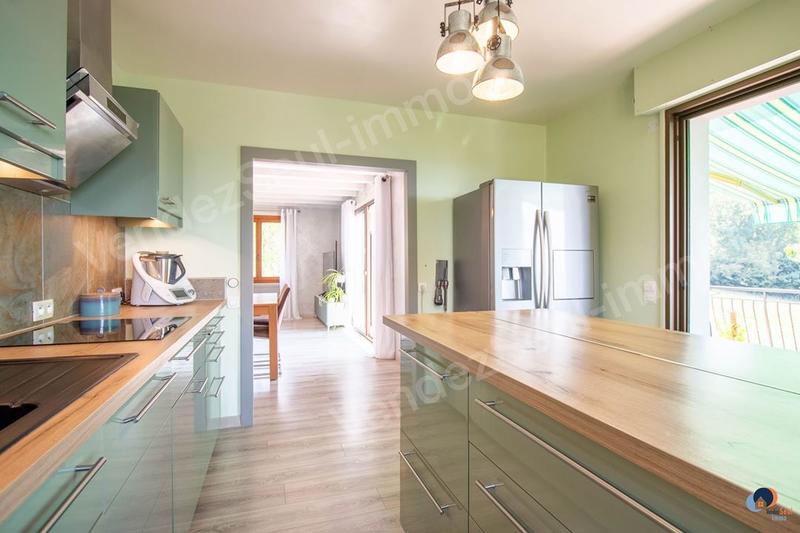 Maison traditionnelle - 103 m² - 4 pièces