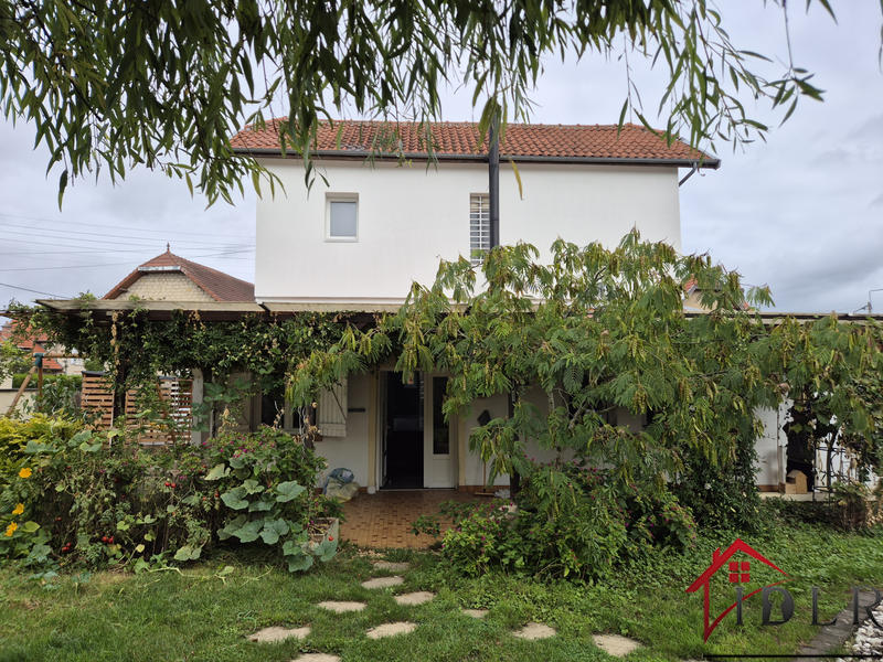 Maison - 112 m² - 5 pièces