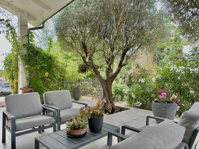 Villa - 365 m² - 10 pièces