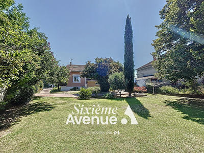 Maison - 151 m² - 6 pièces