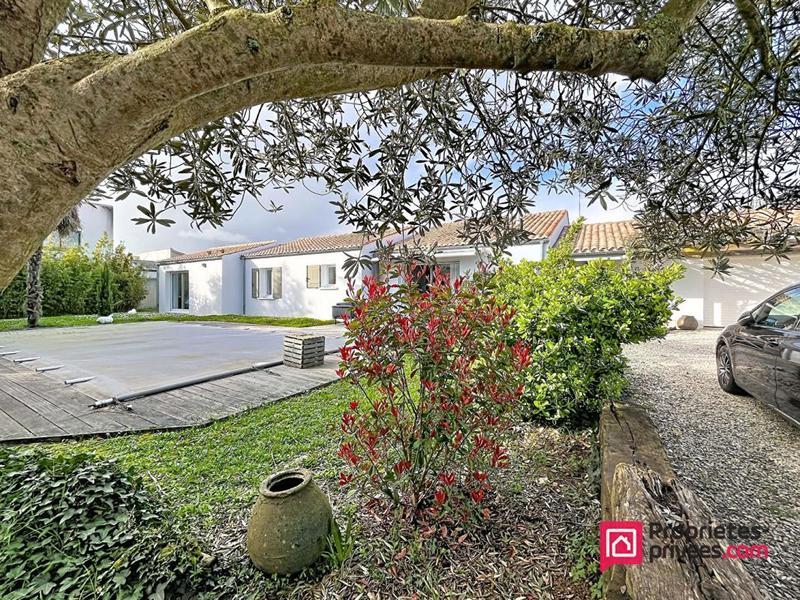 Maison - 140 m² - 5 pièces