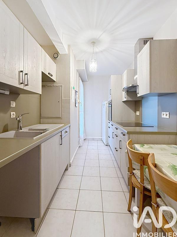 Appartement - 85 m² - 5 pièces