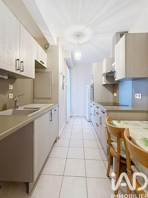 Appartement - 85 m² - 5 pièces