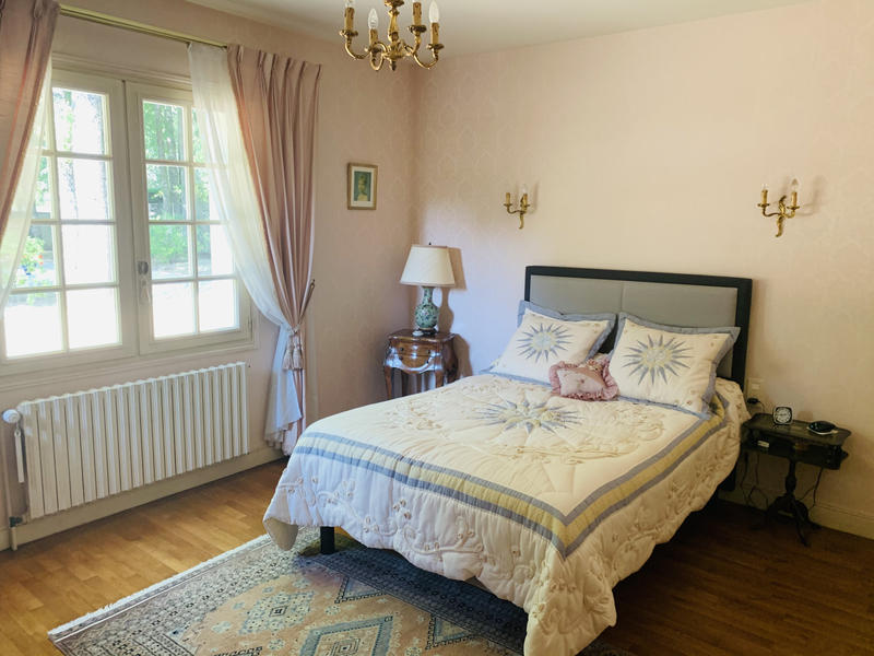 Propriété - 204 m² - 6 pièces