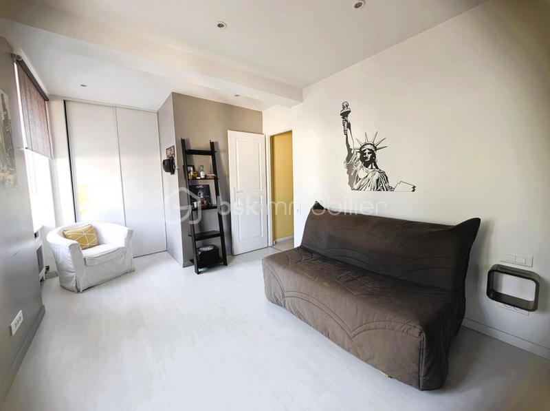 Demeure - 299 m² - 10 pièces