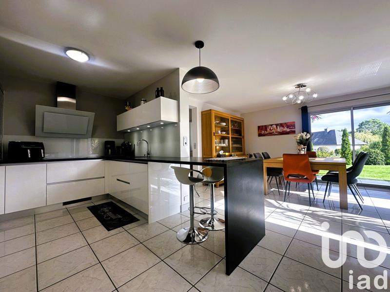 Maison - 177 m² - 6 pièces