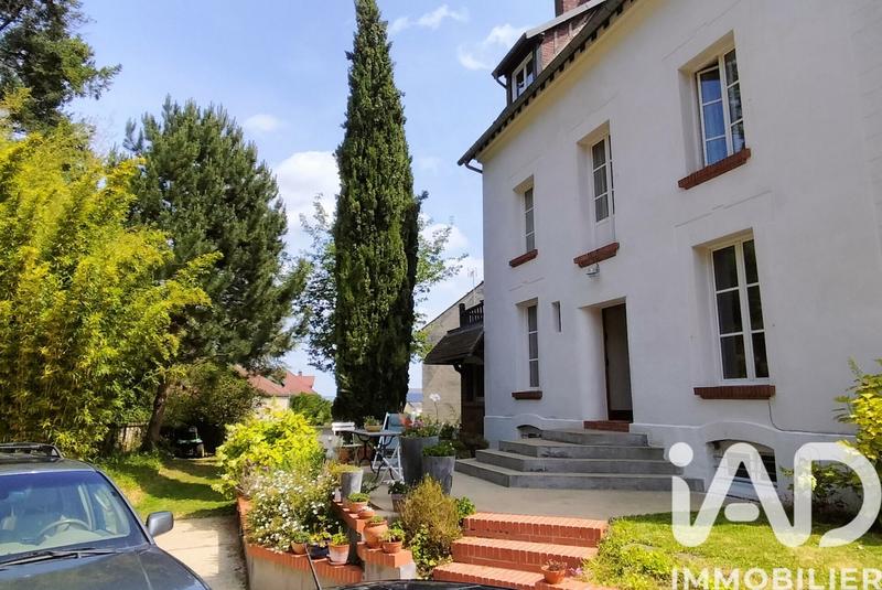 Maison - 263 m² - 11 pièces