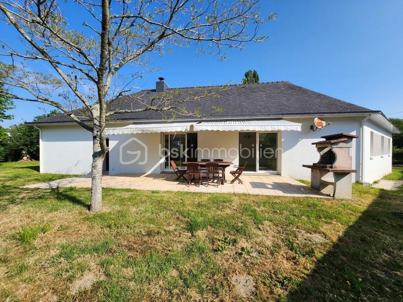 Maison traditionnelle - 155 m² - 7 pièces