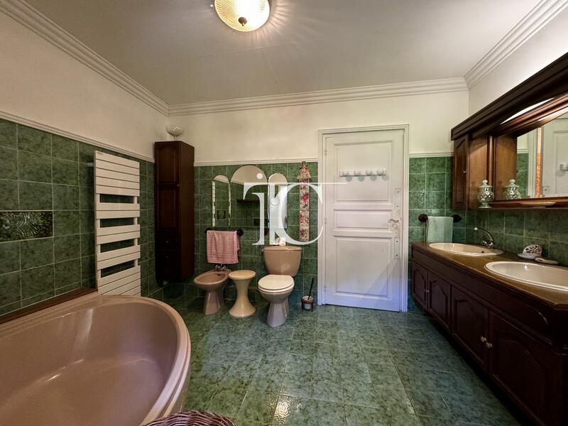 Maison en pierre - 147 m² - 7 pièces