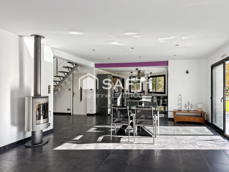 Maison - 169 m² - 6 pièces