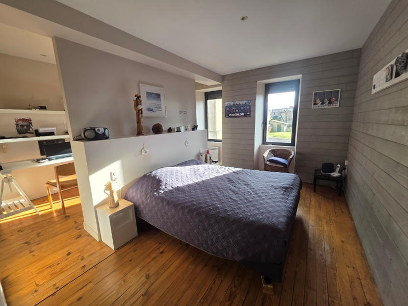 Propriété - 213 m² - 8 pièces