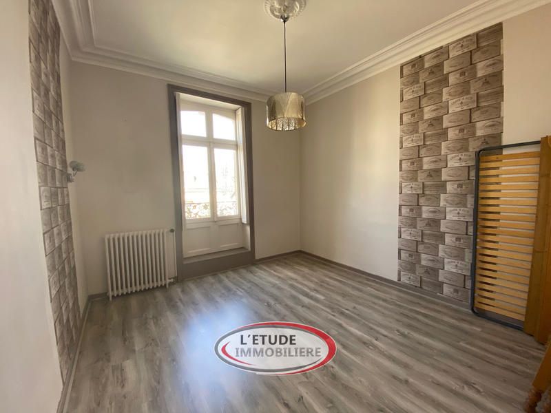 Maison - 215 m² - 10 pièces