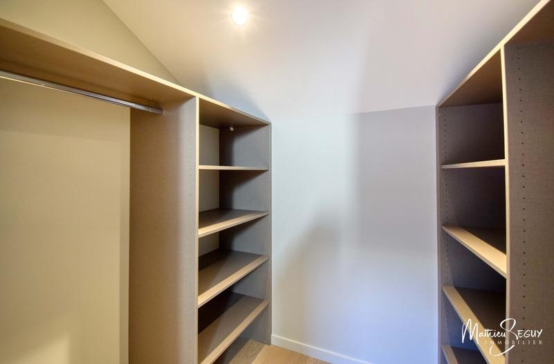 Loft - 117 m² - 4 pièces