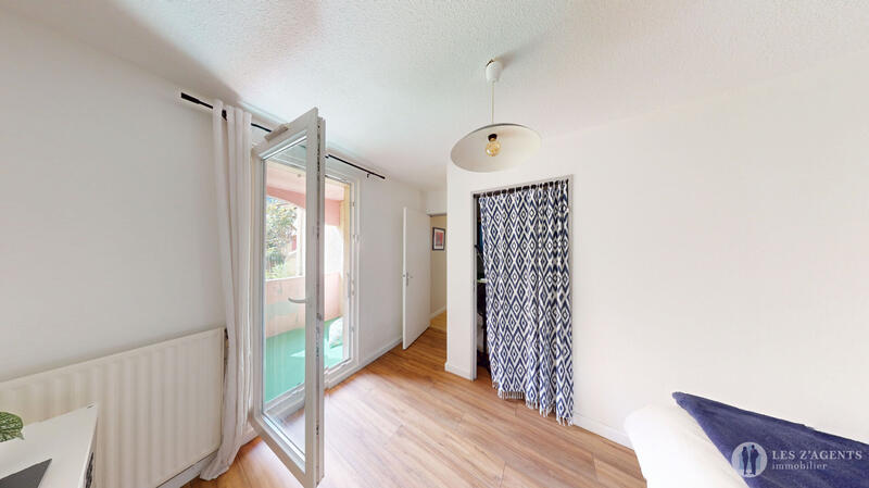 Appartement - 82 m² - 4 pièces