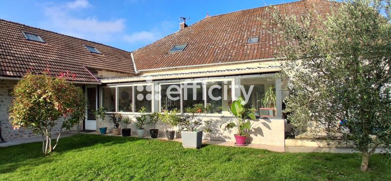 Maison - 343 m² - 11 pièces