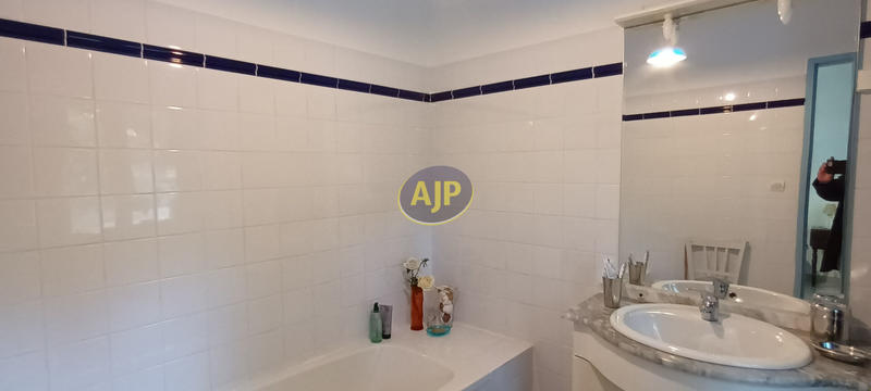 Maison - 126 m² - 5 pièces