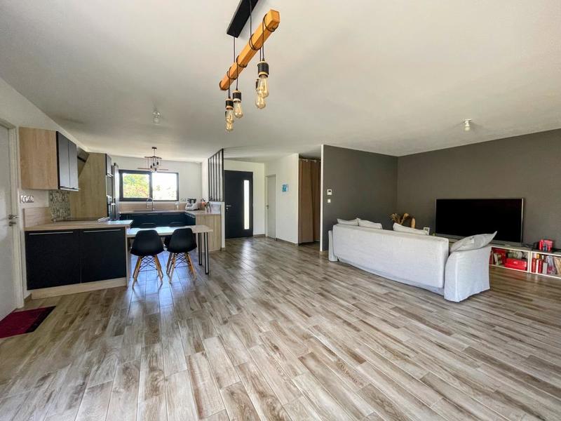 Maison - 123 m² - 5 pièces