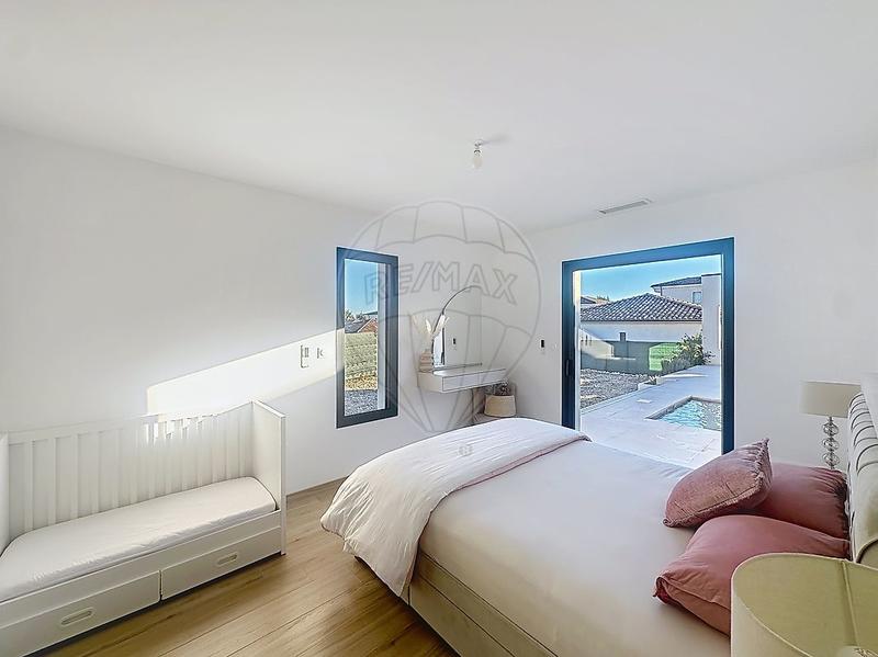 Villa - 181 m² - 7 pièces