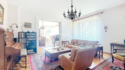 Maison bourgeoise - 277 m² - 6 pièces