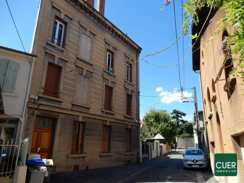 Appartement - 80 m² - 3 pièces