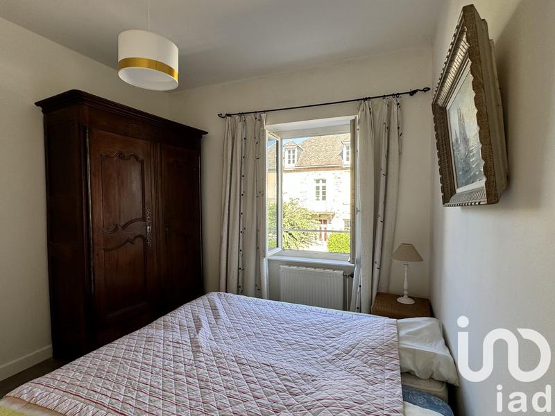 Maison - 180 m² - 10 pièces