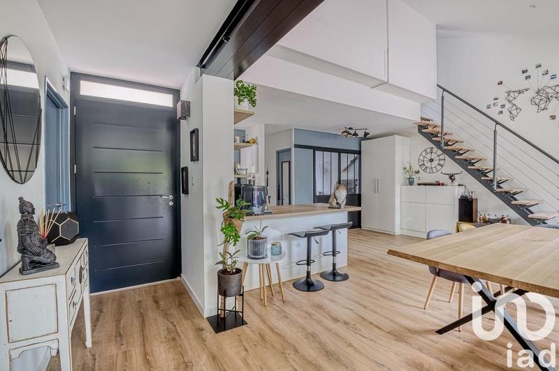 Maison - 112 m² - 4 pièces