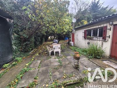 Maison - 104 m² - 8 pièces