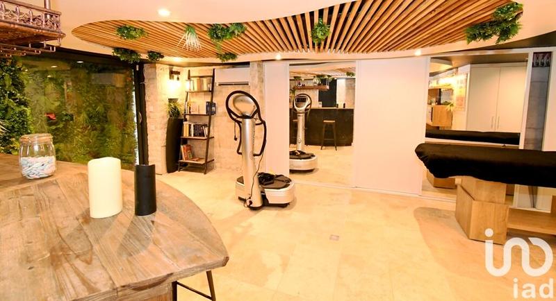 Maison de maîtres - 378 m² - 10 pièces