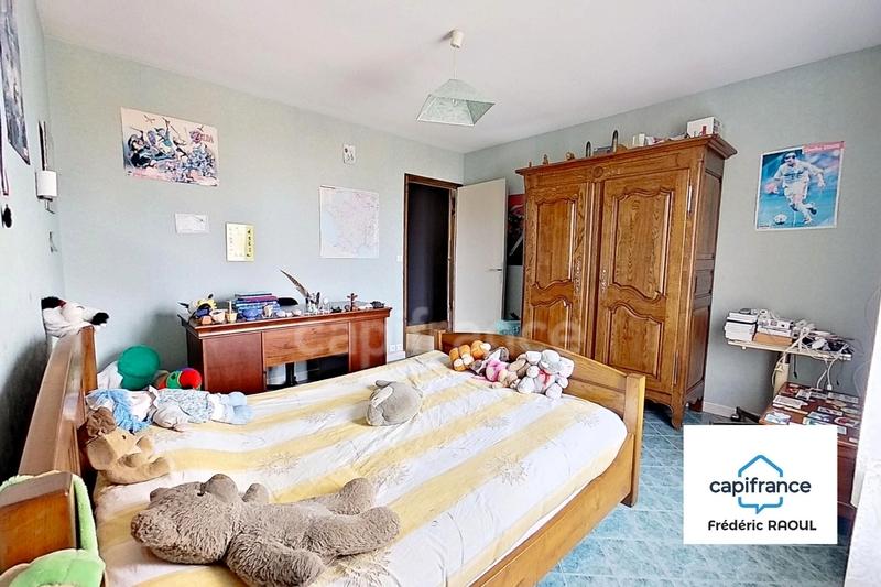 Maison - 202 m² - 8 pièces