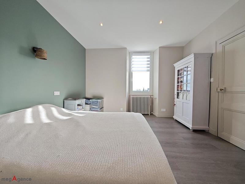 Maison - 170 m² - 7 pièces