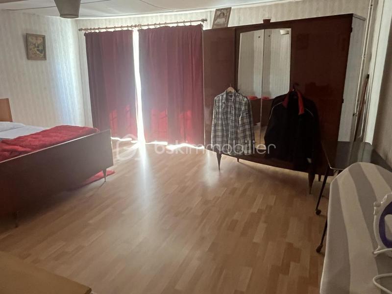 Maison traditionnelle - 120 m² - 7 pièces