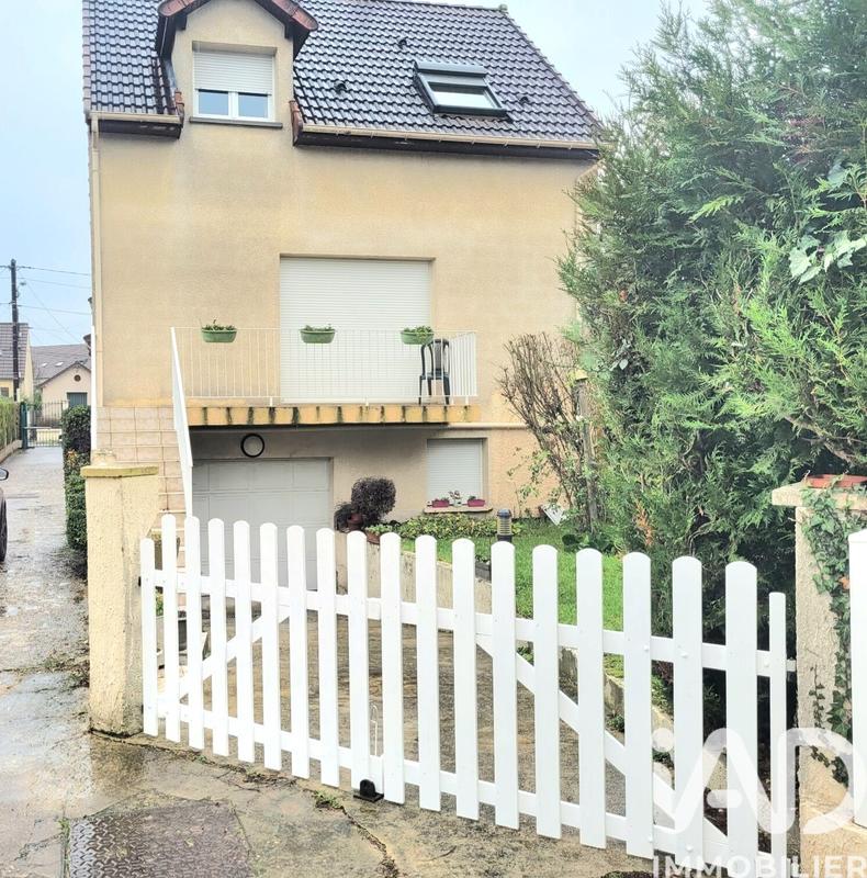 Maison - 85 m² - 5 pièces