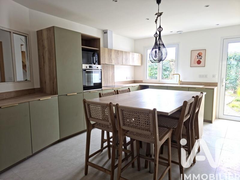 Maison - 153 m² - 5 pièces