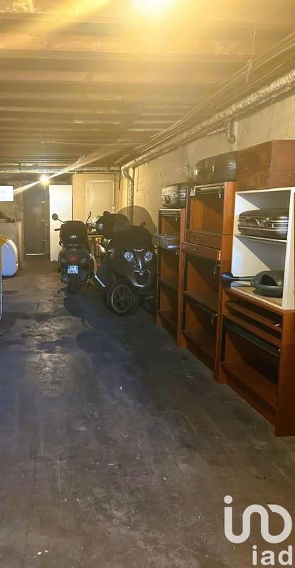 Maison de ville - 234 m² - 14 pièces