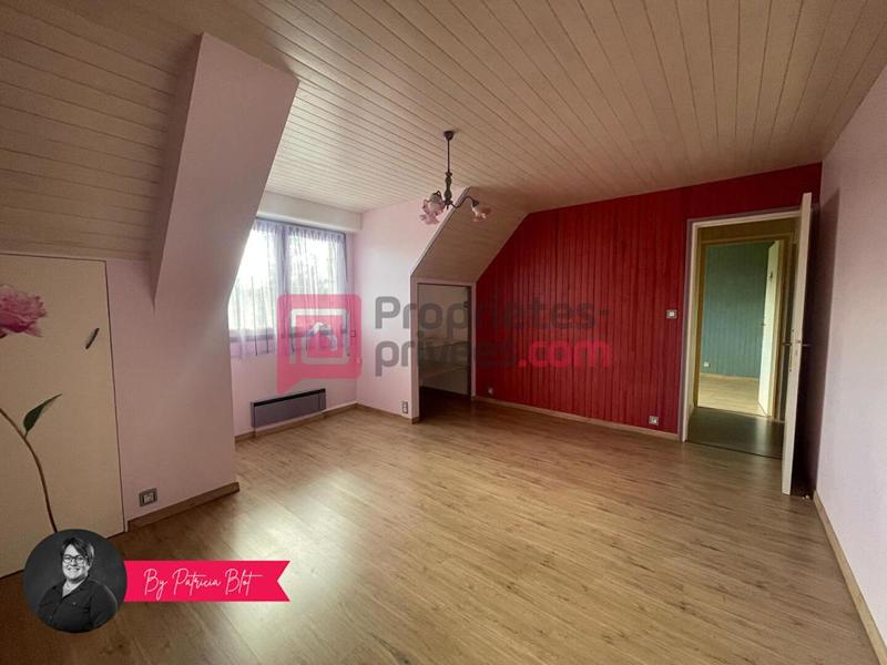 Maison - 305 m² - 10 pièces