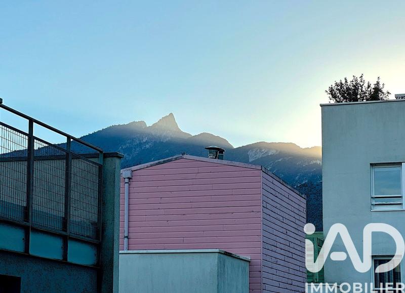 Appartement - 86 m² - 4 pièces