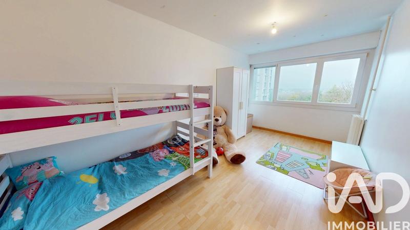 Appartement - 110 m² - 5 pièces